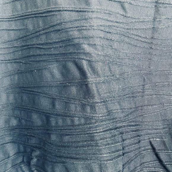 Lands End black textured tanking top - Picture 2 of 6